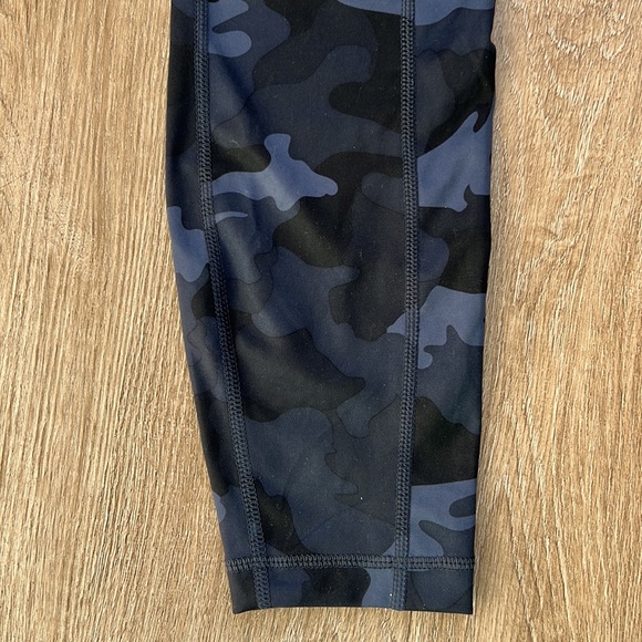 NWT 90 Degree By Reflex Women’s Camo Hi Rise Ankle Length Leggings Sz Medium - Picture 8 of 16